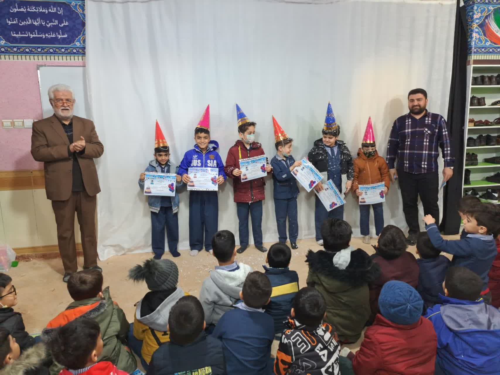 جشن تولد ماهانه مدرسه 