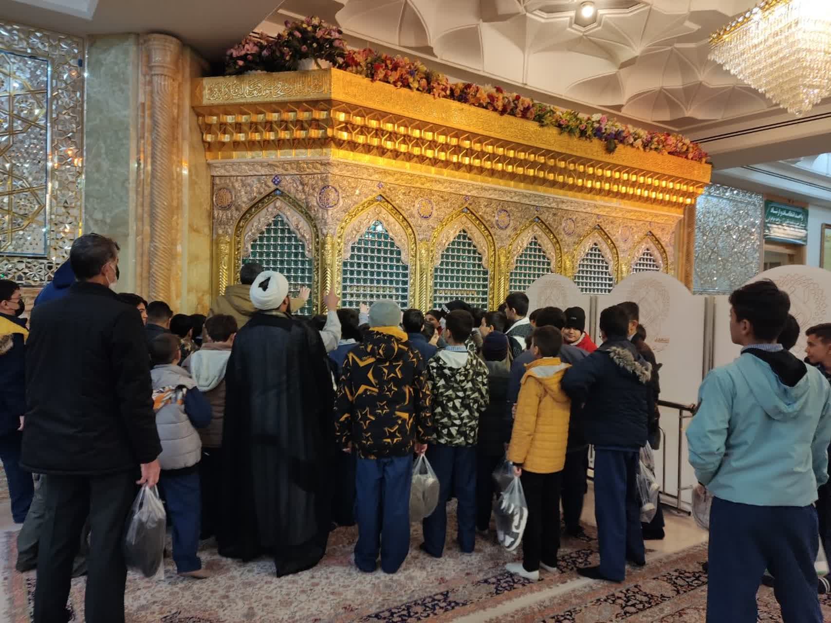 به سمت حرم حضرت معصومه (س)