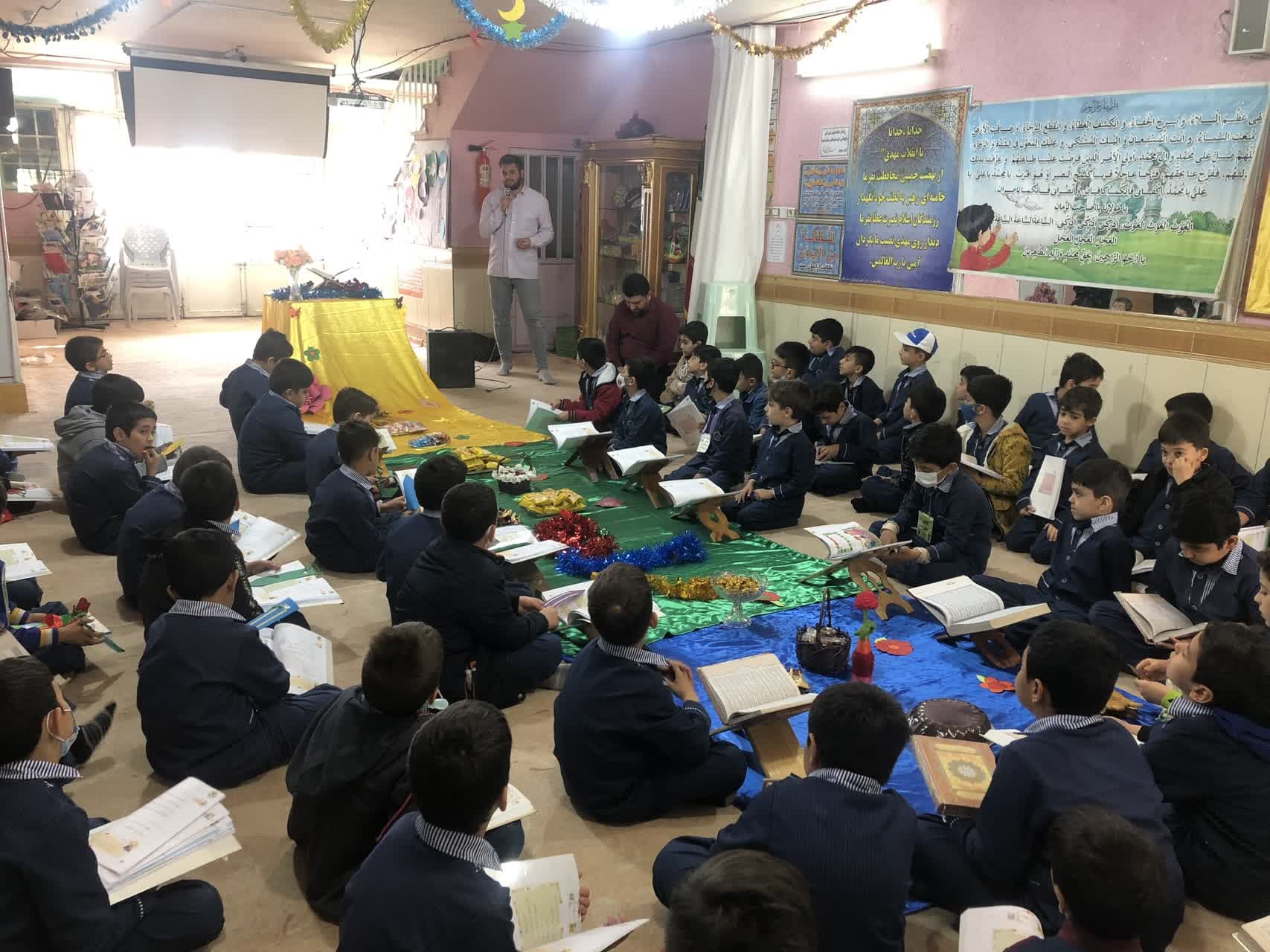 جشن با شکوه قرآن برای پایه اول و دوم 